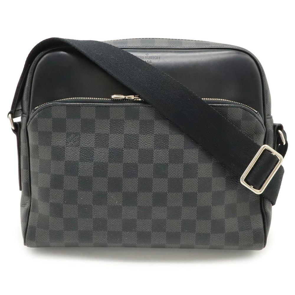 LOUIS VUITTON Damier Graphite Black Dayton Messenger Crossbody
